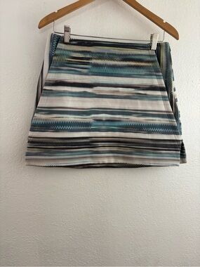 Lavand lounge striped short mini skirt in a multicolor design size M